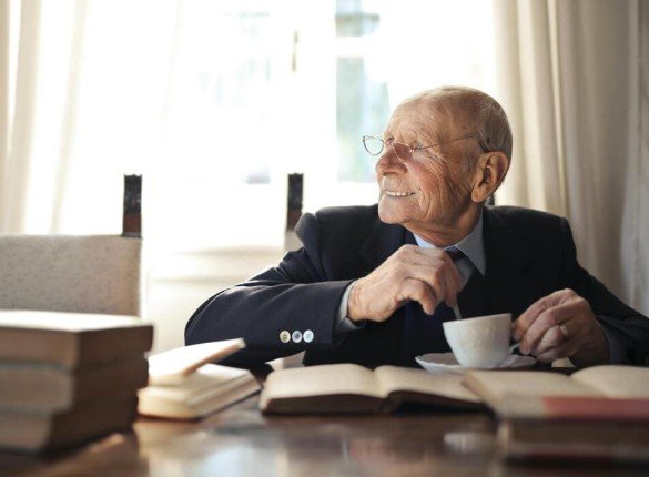 Why Smart People Still Make Life Decisions That Backfire